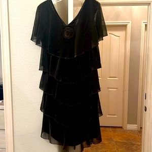 Patra size 12 Beautiful delicate layered dress